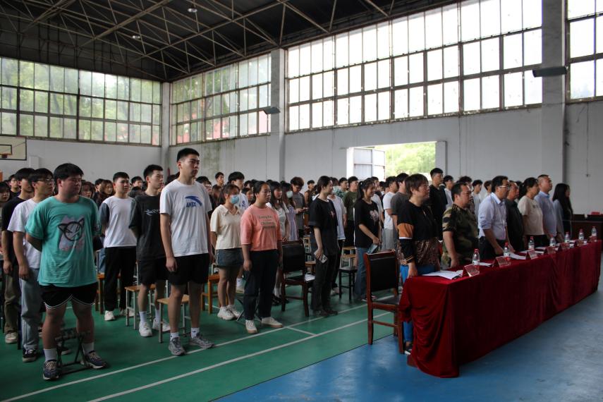 必赢官网举办2022-2023学年“五四”表彰大会暨文艺汇演 必赢官网举办2022-2023学年“五四”表彰大会暨文艺汇演