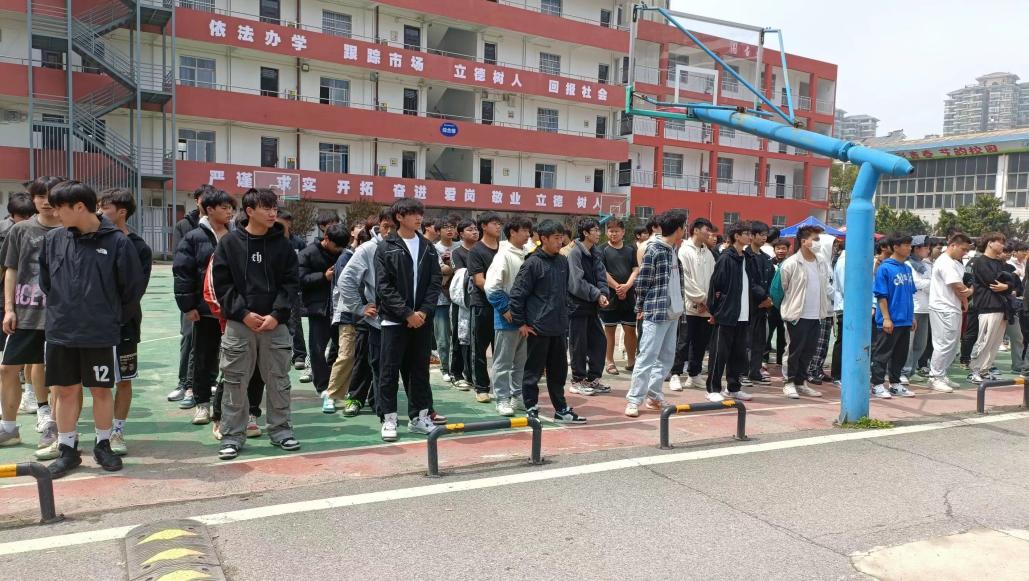 青春“篮”不住，热血不止步 —bwin必赢国际中国官方网站第十八届“希望杯”篮球赛闭幕