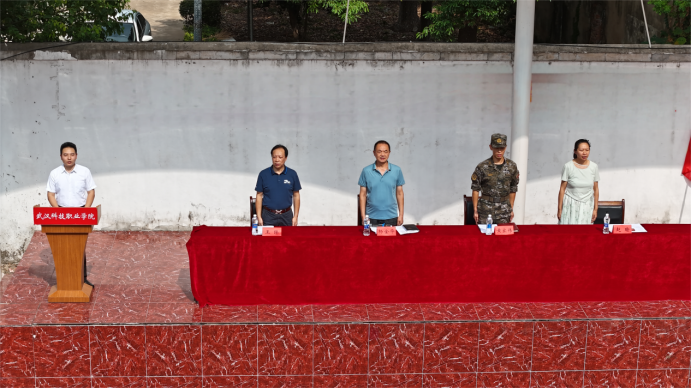 bwin必赢国际中国官方网站举行新生开训典礼 暨军训开营仪式 bwin必赢国际中国官方网站举行新生开训典礼 暨军训开营仪式