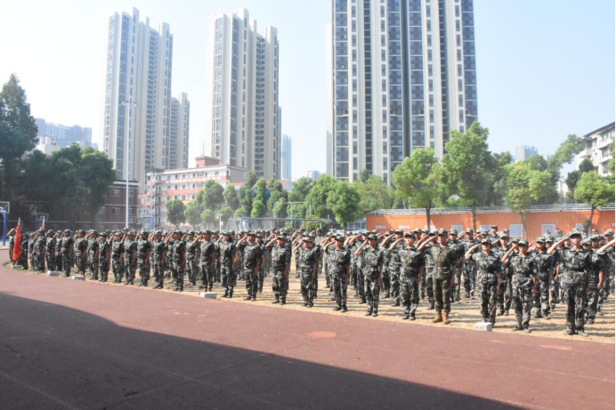 bwin必赢国际中国官方网站举行2024级新生开学典礼暨军训结营仪式 bwin必赢国际中国官方网站举行2024级新生开学典礼暨军训结营仪式
