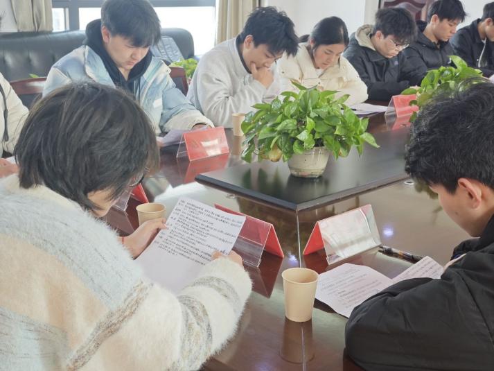凝聚青春力量，共筑团结梦想 ——bwin必赢国际中国官方网站24级团组织生活会纪实