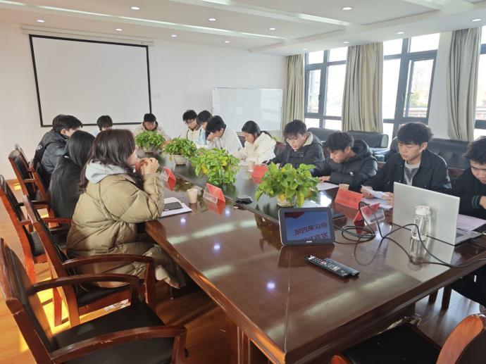 凝聚青春力量，共筑团结梦想 ——bwin必赢国际中国官方网站24级团组织生活会纪实