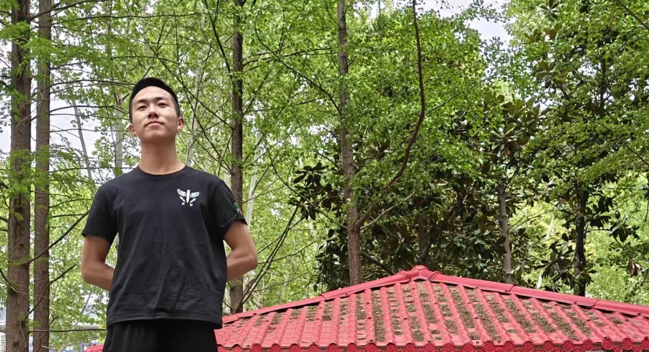 武科职学子唐方宇:仙桃马拉松上闪耀的青春担当 武科职学子唐方宇:仙桃马拉松上闪耀的青春担当
