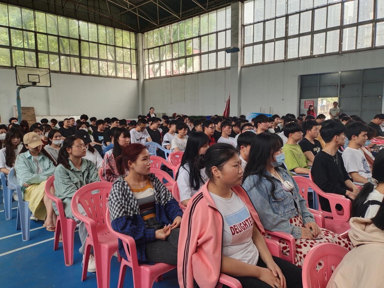 bwin必赢国际中国官方网站2020-2021第二学期 党史学习专题教育讲座(第一讲) bwin必赢国际中国官方网站2020-2021第二学期 党史学习专题教育讲座(第一讲)